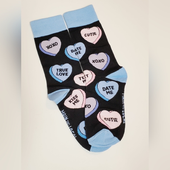 Candy Hearts Valentine's Day Adult Unisex Crew Socks Size OSFM - Picture 2 of 4